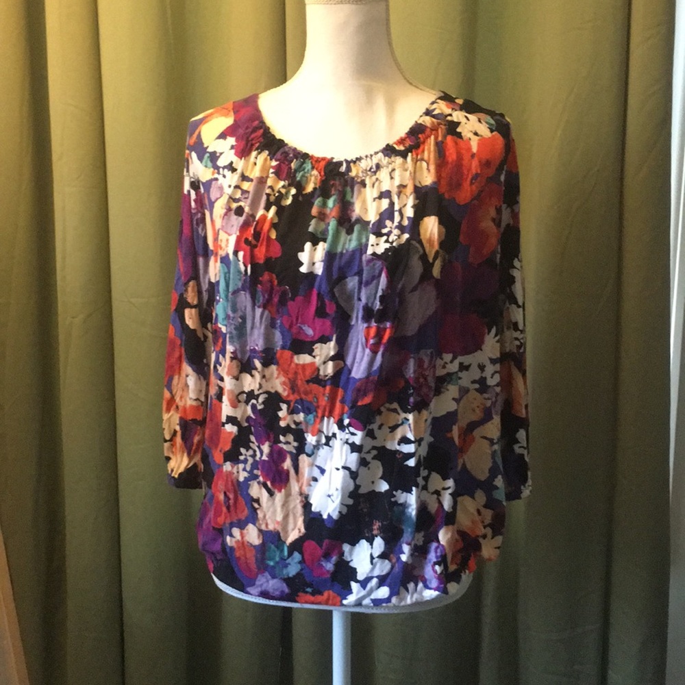CALVIN KLEIN Flowered Top